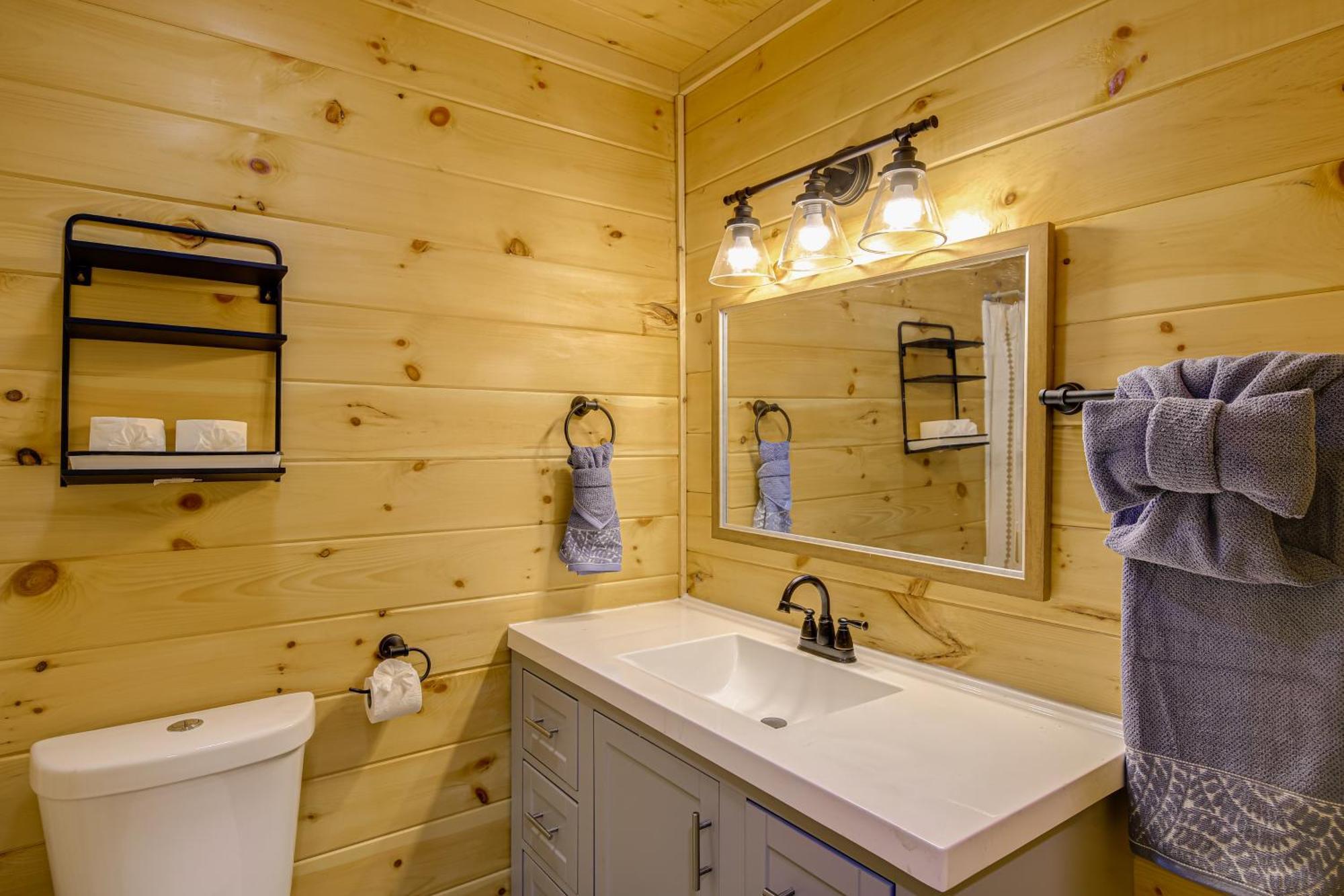 Gatlinburg Cabin With Game Room, Hot Tub And Mtn Views Exterior photo
