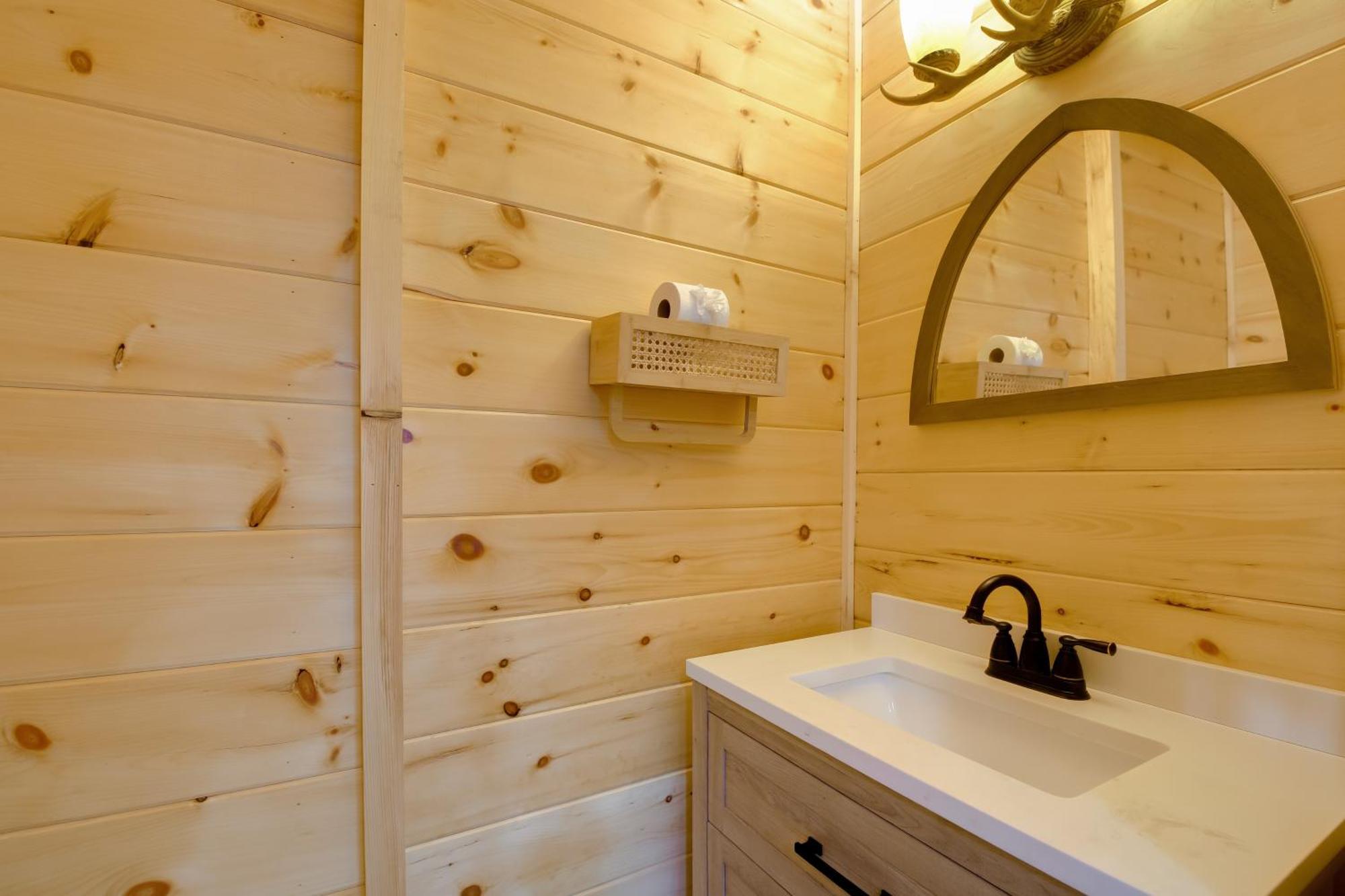Gatlinburg Cabin With Game Room, Hot Tub And Mtn Views Exterior photo