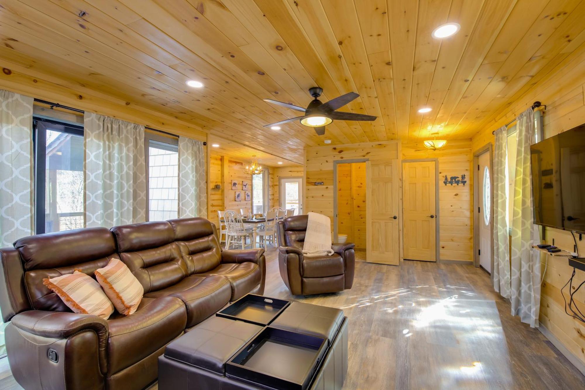 Gatlinburg Cabin With Game Room, Hot Tub And Mtn Views Exterior photo