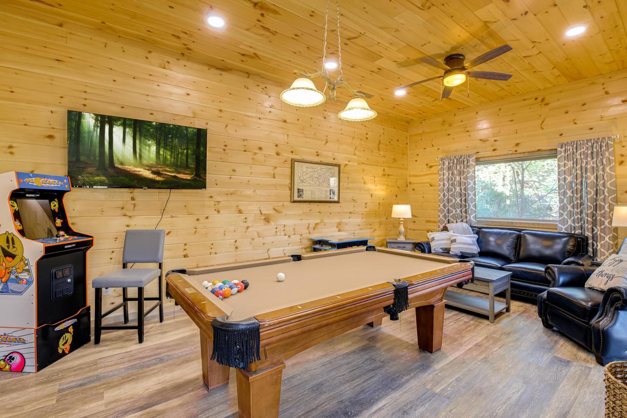 Gatlinburg Cabin With Game Room, Hot Tub And Mtn Views Exterior photo