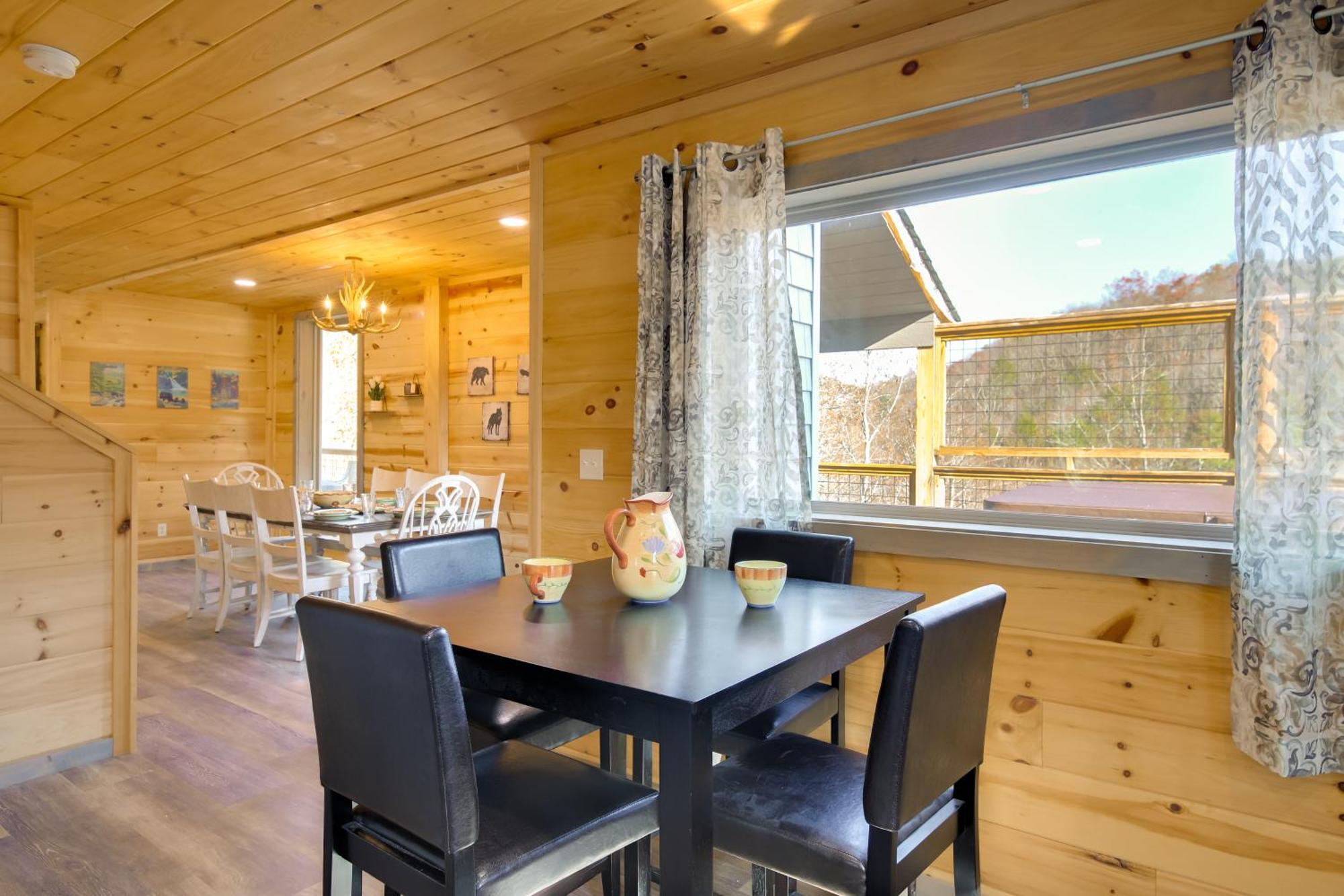 Gatlinburg Cabin With Game Room, Hot Tub And Mtn Views Exterior photo